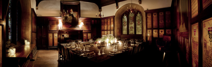 A photo of the Council Chamber set for dinner